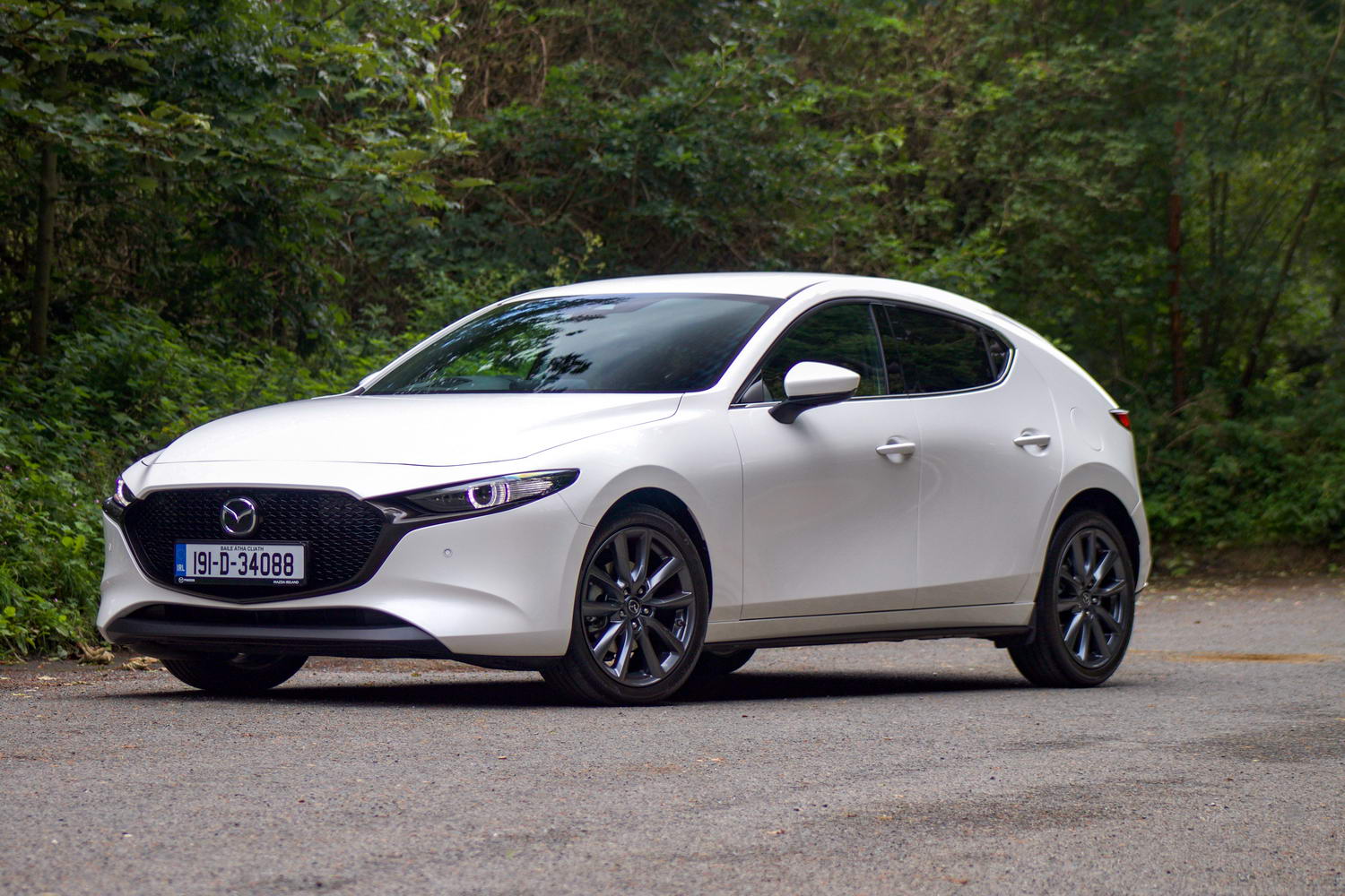 Car Reviews | Mazda 3 2.0 SkyActiv-G M-Hybrid (2020) | CompleteCar.ie
