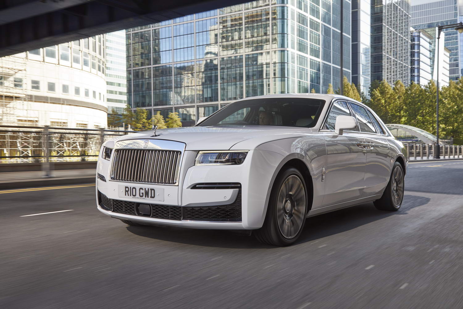 Car Reviews | Rolls-Royce Ghost (2021) | CompleteCar.ie