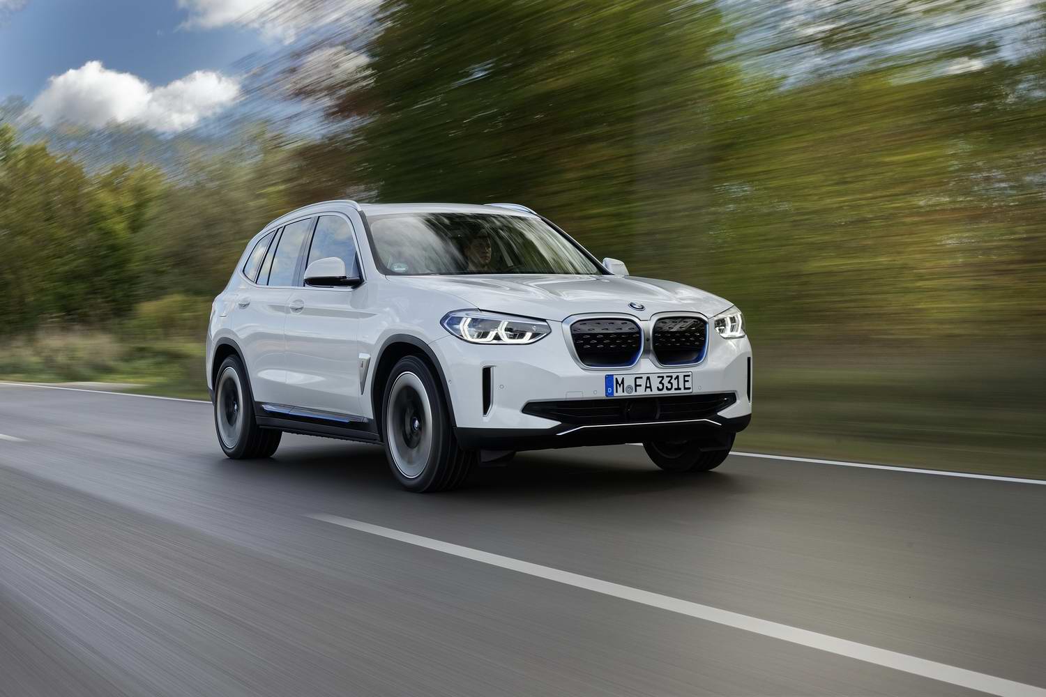 Car Reviews | BMW iX3 electric (2021) | CompleteCar.ie