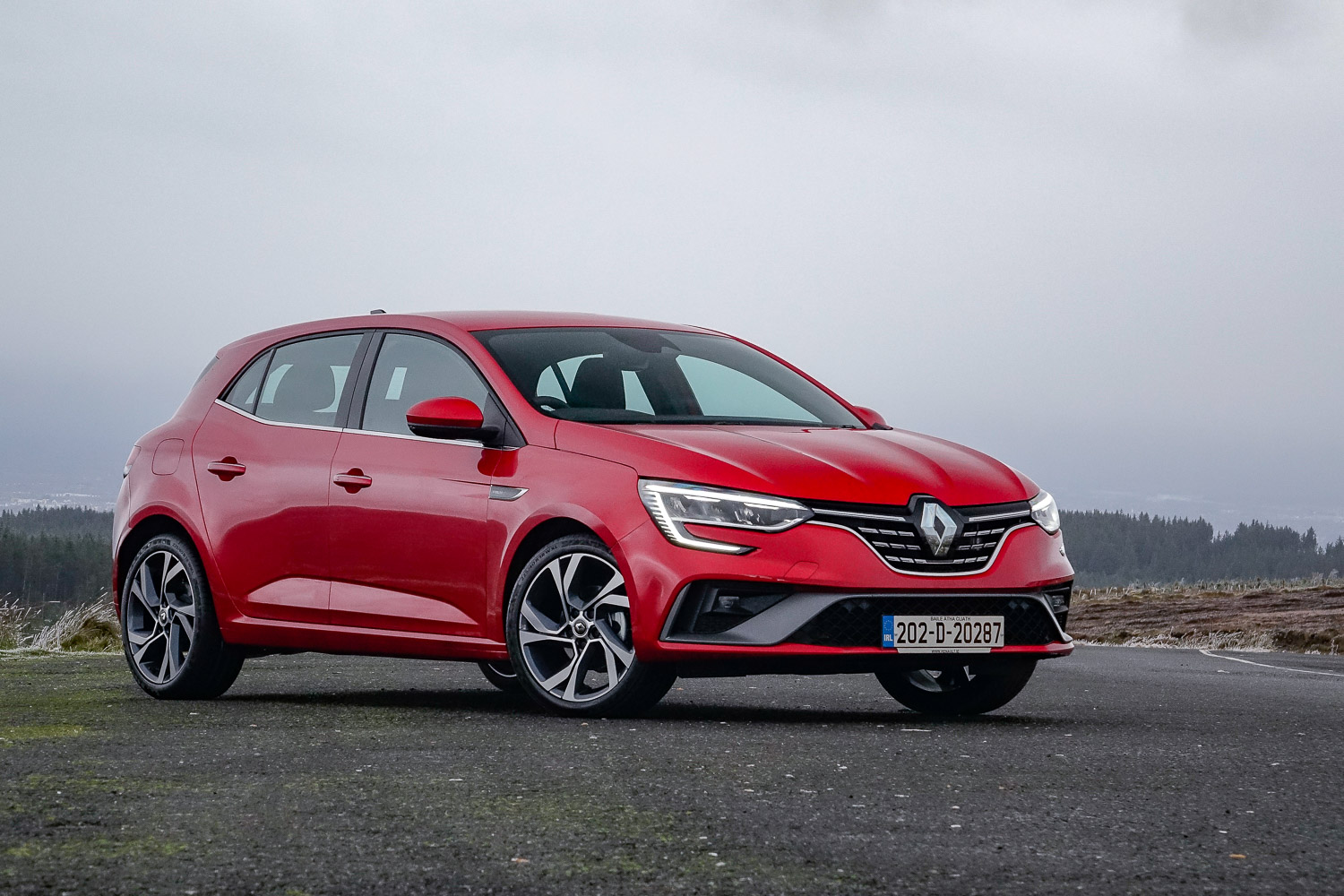 Car Reviews | Renault Megane 1.5 dCi diesel (2020) | CompleteCar.ie