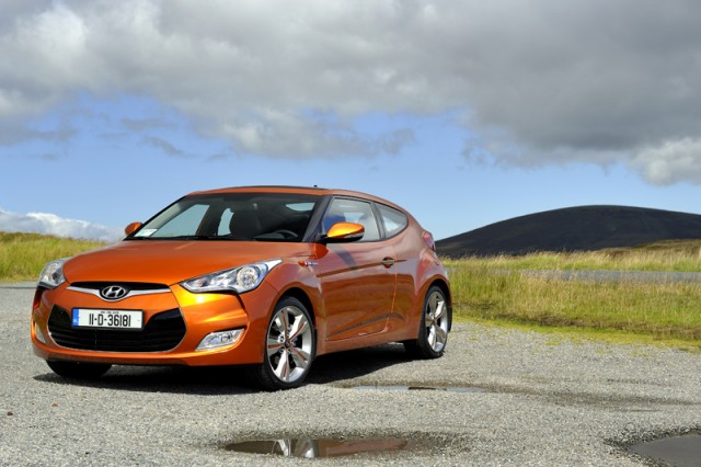 Car Reviews | Hyundai Veloster | CompleteCar.ie