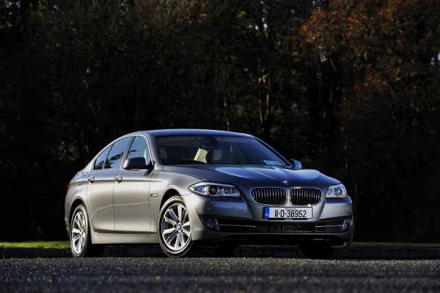 Car Reviews | BMW 520d EfficientDynamics | CompleteCar.ie
