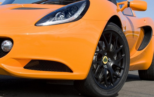 Car Reviews | Lotus Elise S | CompleteCar.ie