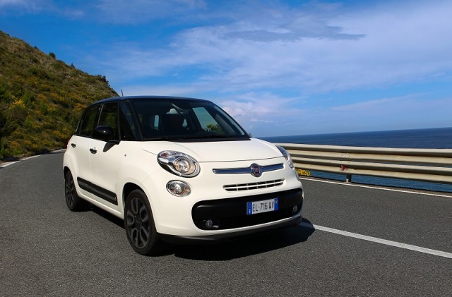 Car Reviews | Fiat 500L | CompleteCar.ie