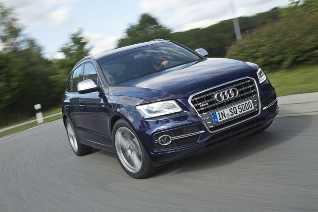 Car Reviews | Audi SQ5 TDI | CompleteCar.ie