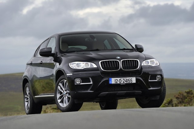 Car Reviews | BMW X6 | CompleteCar.ie