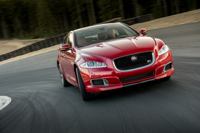 Car Reviews | Jaguar XJR | CompleteCar.ie