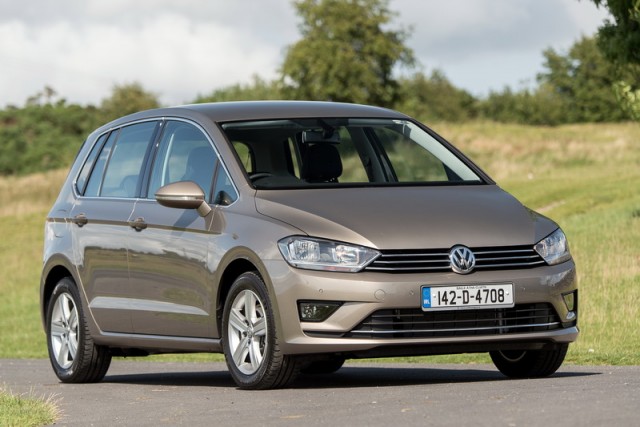 Car Reviews | Volkswagen Golf SV | CompleteCar.ie
