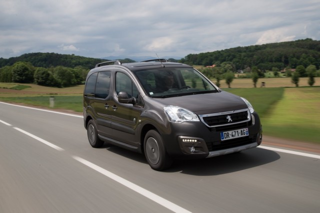 Car Reviews | Peugeot Partner Tepee | CompleteCar.ie