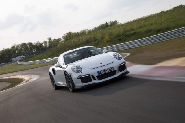 Car Reviews | Porsche 911 GT3 RS | CompleteCar.ie