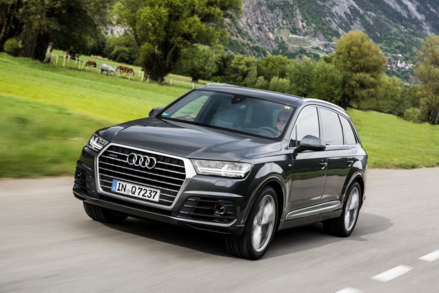 Car Reviews | Audi Q7 | CompleteCar.ie