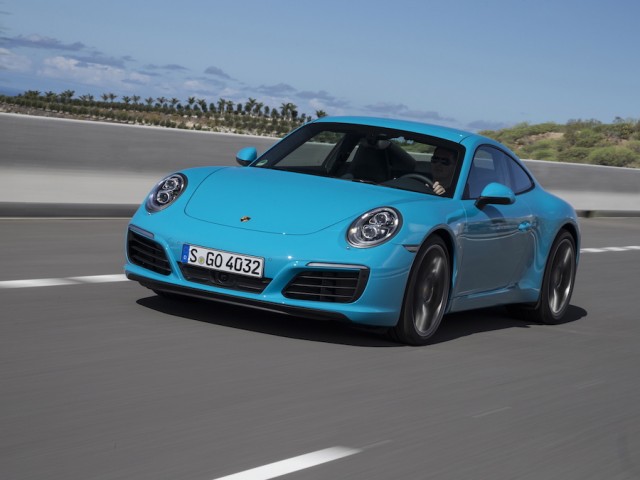 Car Reviews | Porsche 911 Carrera S | CompleteCar.ie