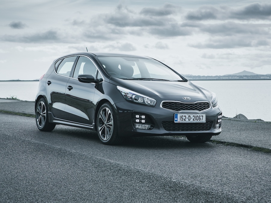 Car Reviews | Kia Ceed 1.0 T-GDI | CompleteCar.ie
