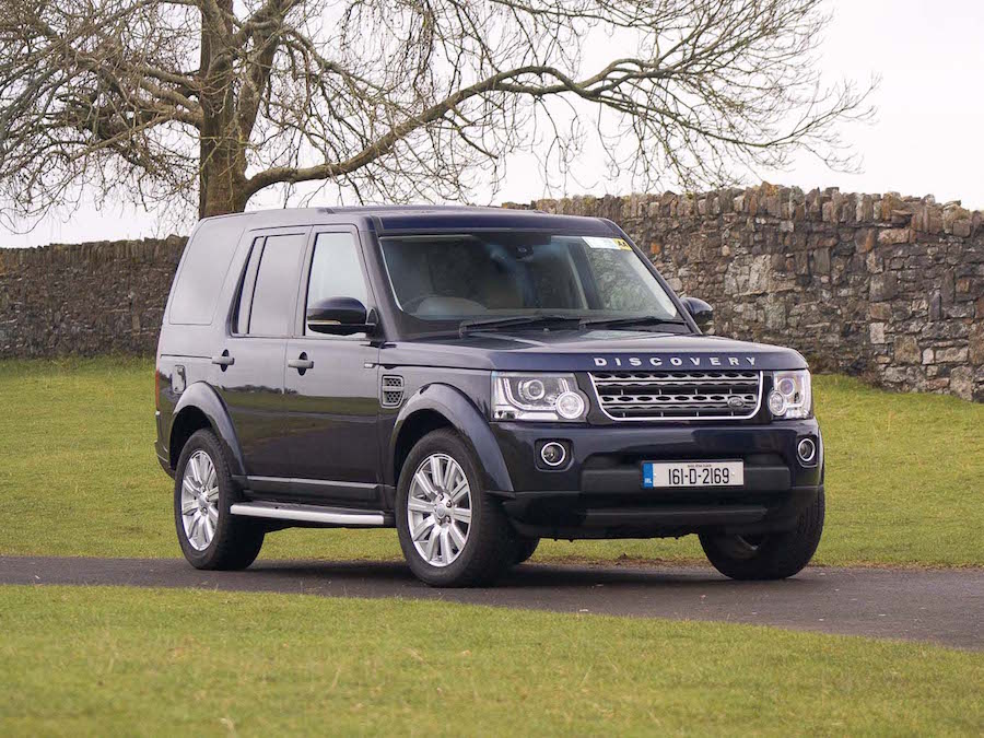 Car Reviews | Land Rover Discovery Commercial | CompleteCar.ie