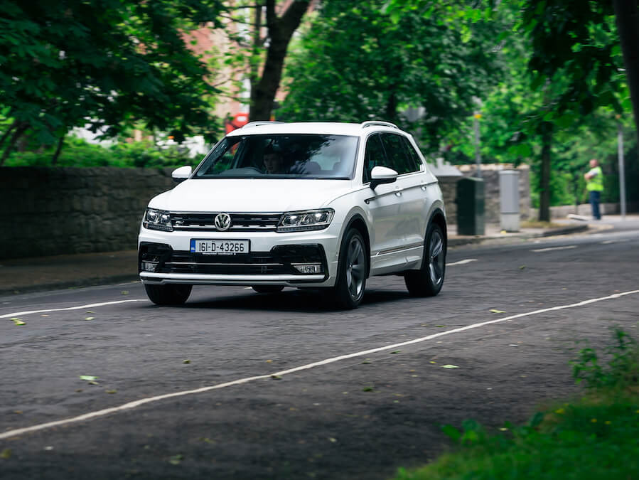 Car Reviews | Volkswagen Tiguan R-Line | CompleteCar.ie