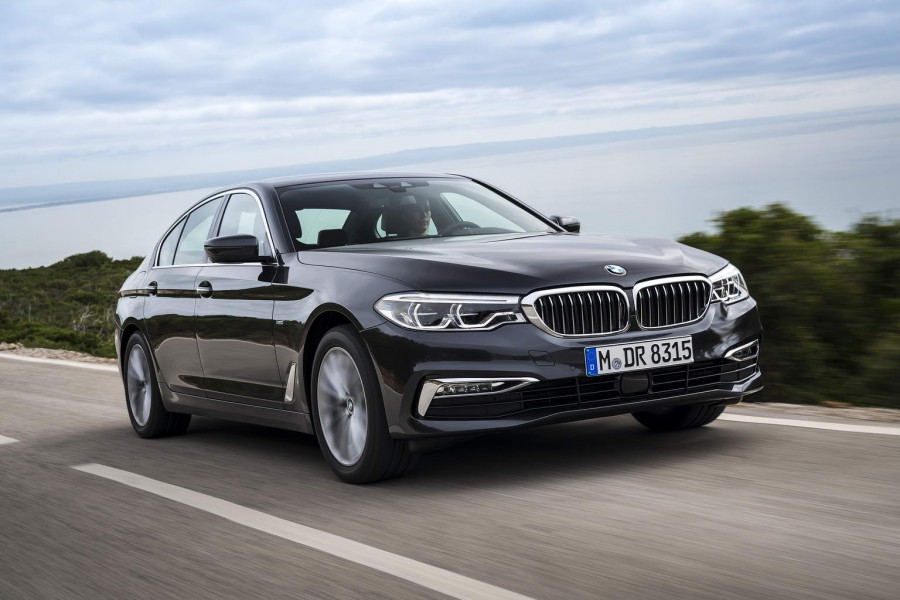 Car Reviews | BMW 530d xDrive | CompleteCar.ie