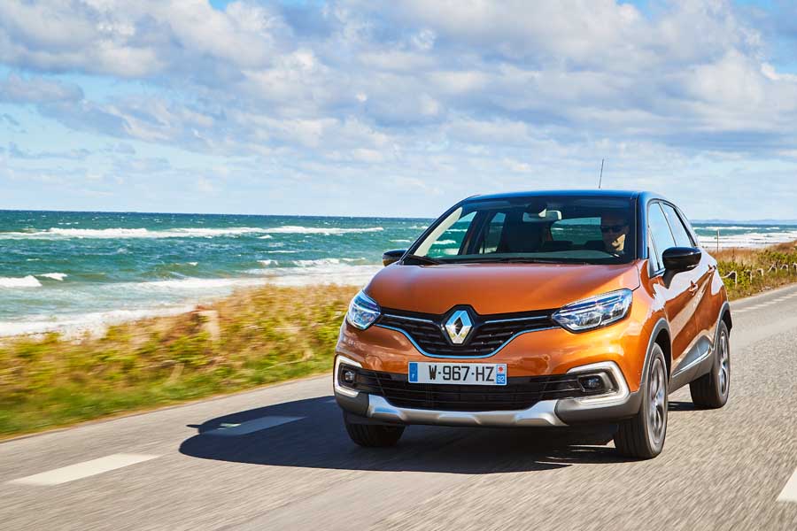Car Reviews | Renault Captur 1.2 TCe petrol | CompleteCar.ie