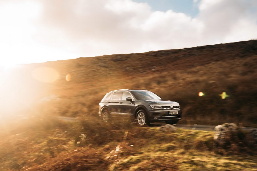 Car Reviews | Volkswagen Tiguan Allspace 2.0 TDI 4Motion | CompleteCar.ie