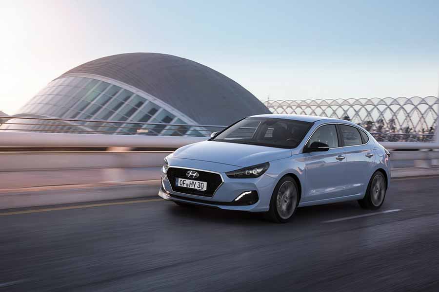 Car Reviews | Hyundai i30 Fastback 1.0 T-GDI petrol | CompleteCar.ie