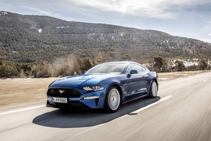 Car Reviews | Ford Mustang 2.3 EcoBoost Fastback | CompleteCar.ie