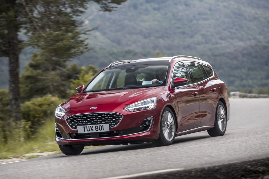 Car Reviews | Ford Focus Estate 1.5 diesel Vignale | CompleteCar.ie