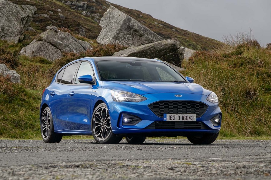 Car Reviews | Ford Focus 1.5 diesel ST-Line | CompleteCar.ie