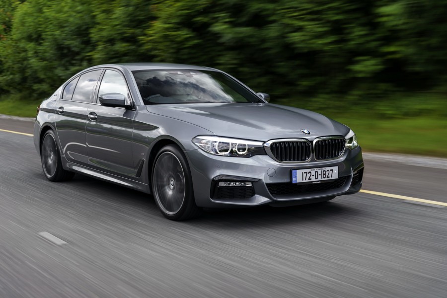 Car Reviews | BMW 530e iPerformance hybrid | CompleteCar.ie