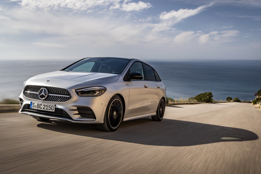 Car Reviews | Mercedes-Benz B 200 d diesel (2019) | CompleteCar.ie