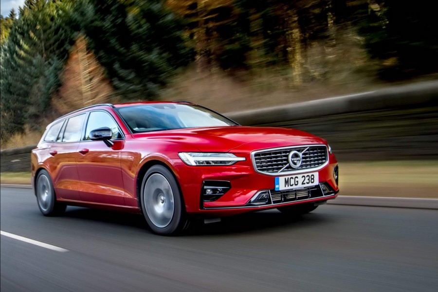 Car Reviews | Volvo V60 R-Design T5 petrol (2019) | CompleteCar.ie
