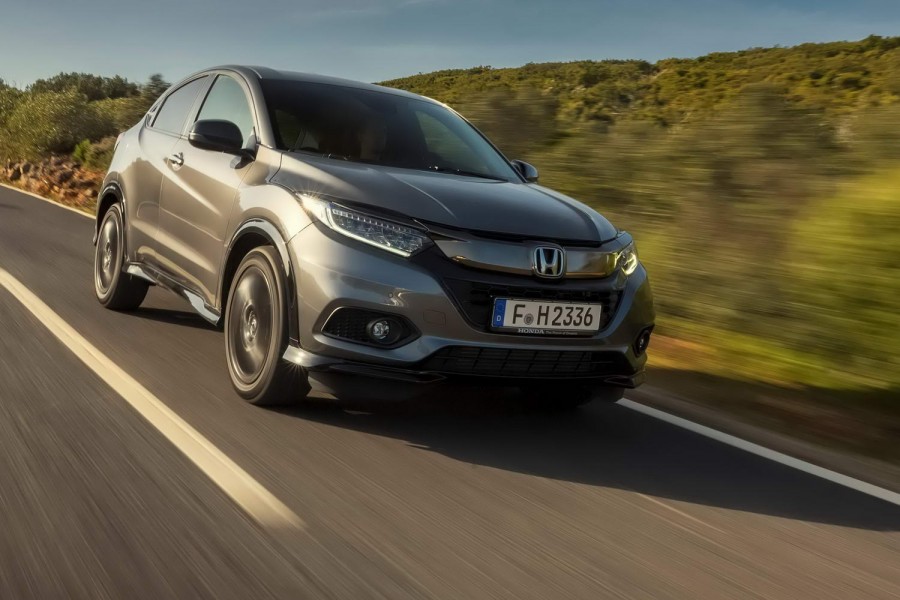 Car Reviews | Honda HR-V Sport (2019) | CompleteCar.ie