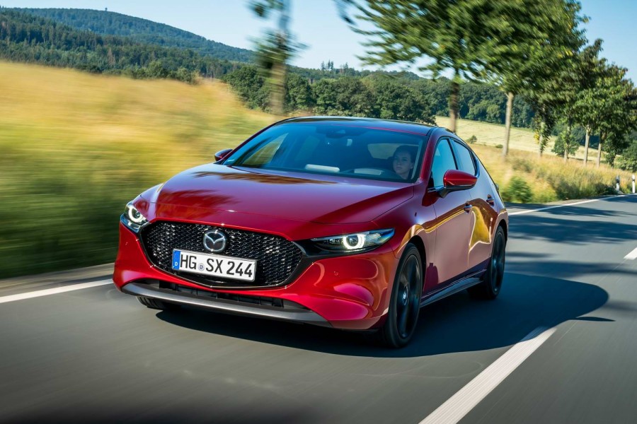 Car Reviews | Mazda 3 SkyActiv-X (2020 pre-production) | CompleteCar.ie