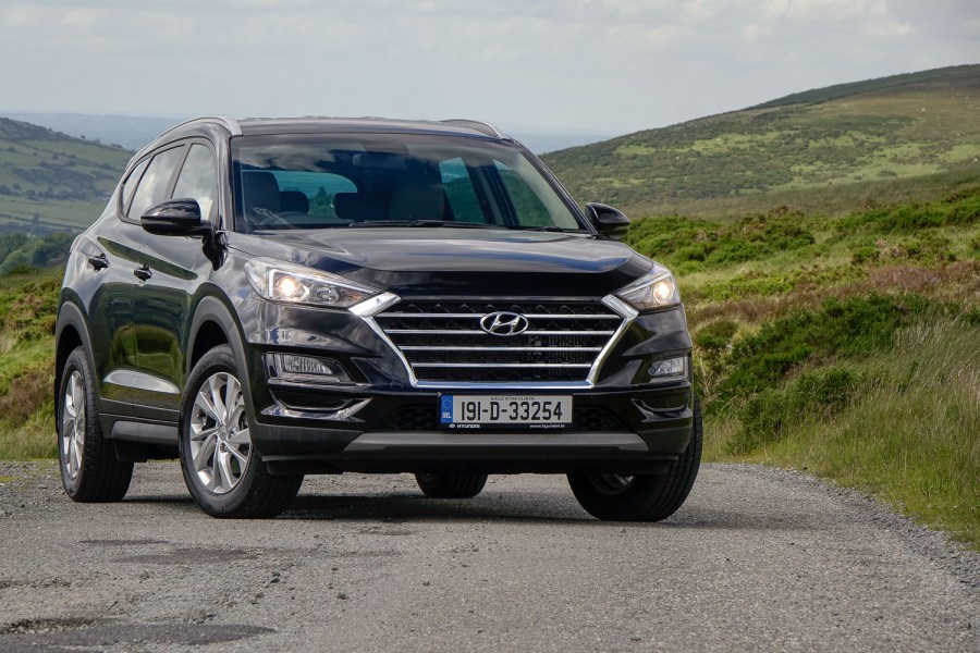 Car Reviews | Hyundai Tucson 1.6 diesel (2019) | CompleteCar.ie