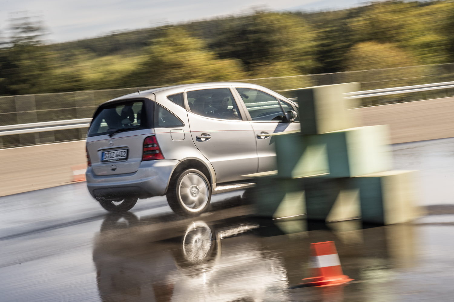 Complete Car Features | Story of road safety: stability control