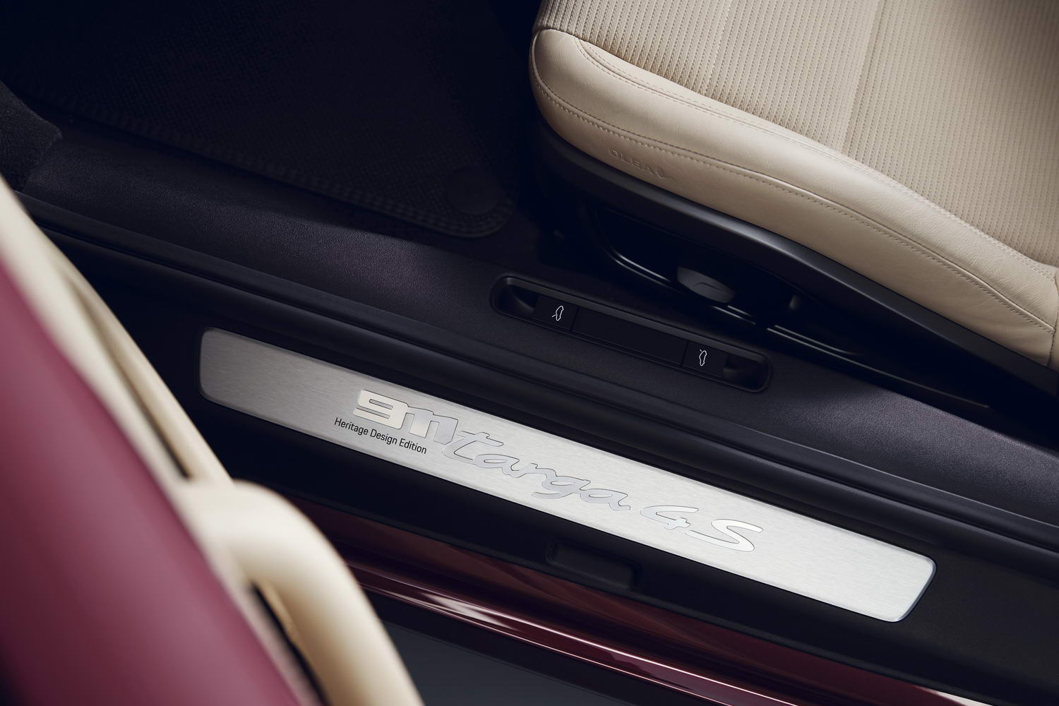 Porsche 911 Targa 4S Heritage Design Edition gallery