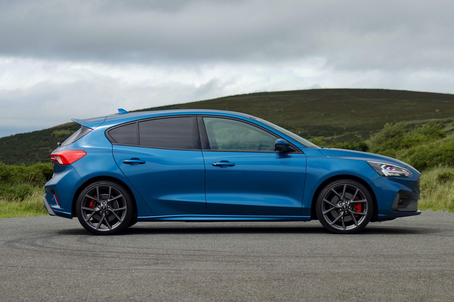 Ford Focus ST hatchback (2020) | Reviews | Complete Car