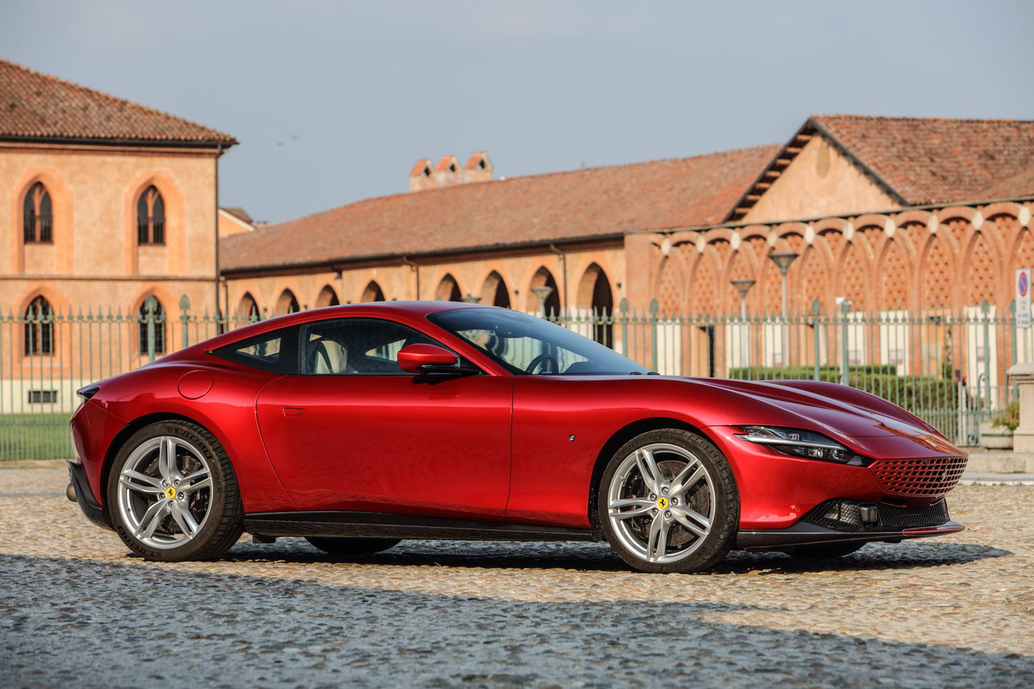 Ferrari Roma (2020) Reviews Complete Car