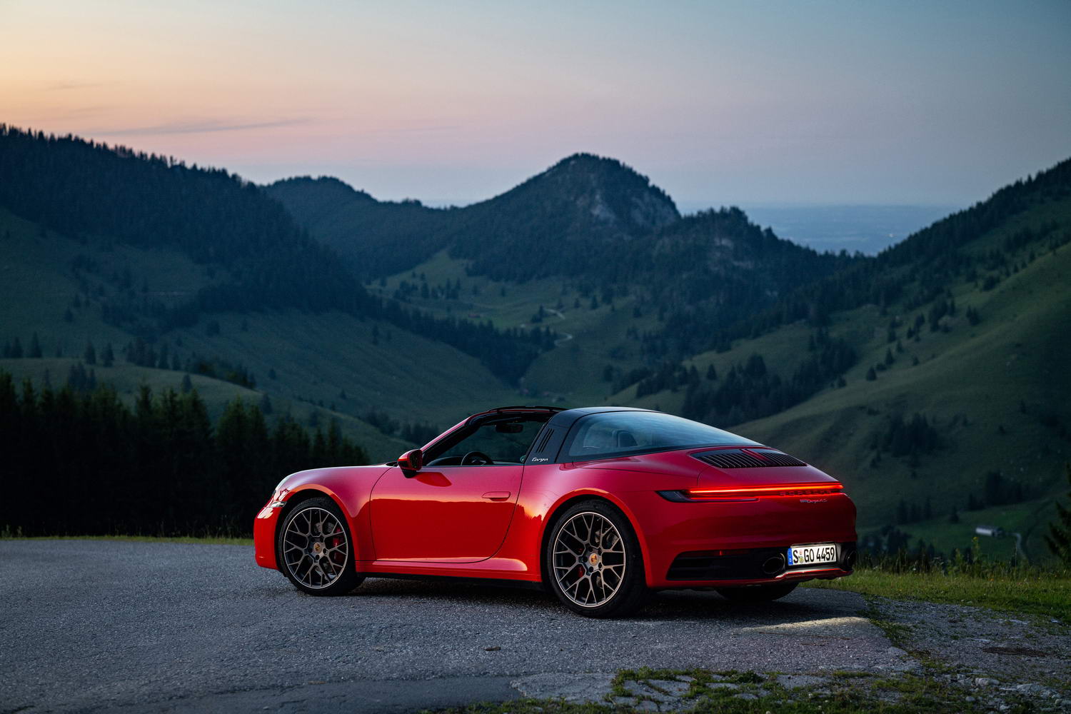 Porsche 911 Targa 4S (2020 992) Reviews Complete Car