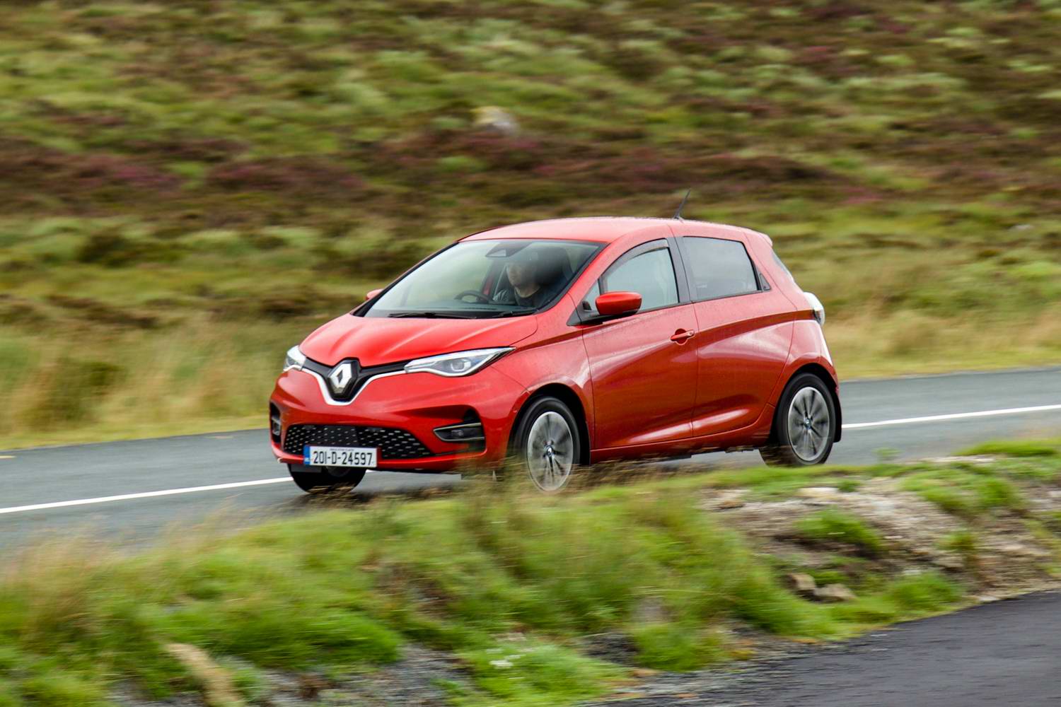Renault Zoe vs. Opel Corsa-e electric car comparison