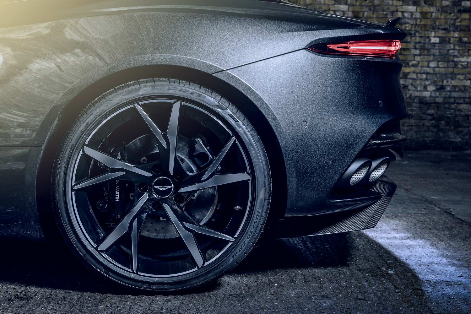 Aston Martin unveils 007 Editions