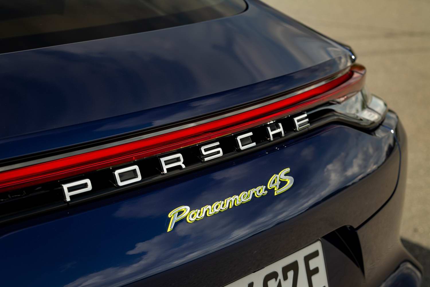 Porsche Panamera 4S E-Hybrid (2021)