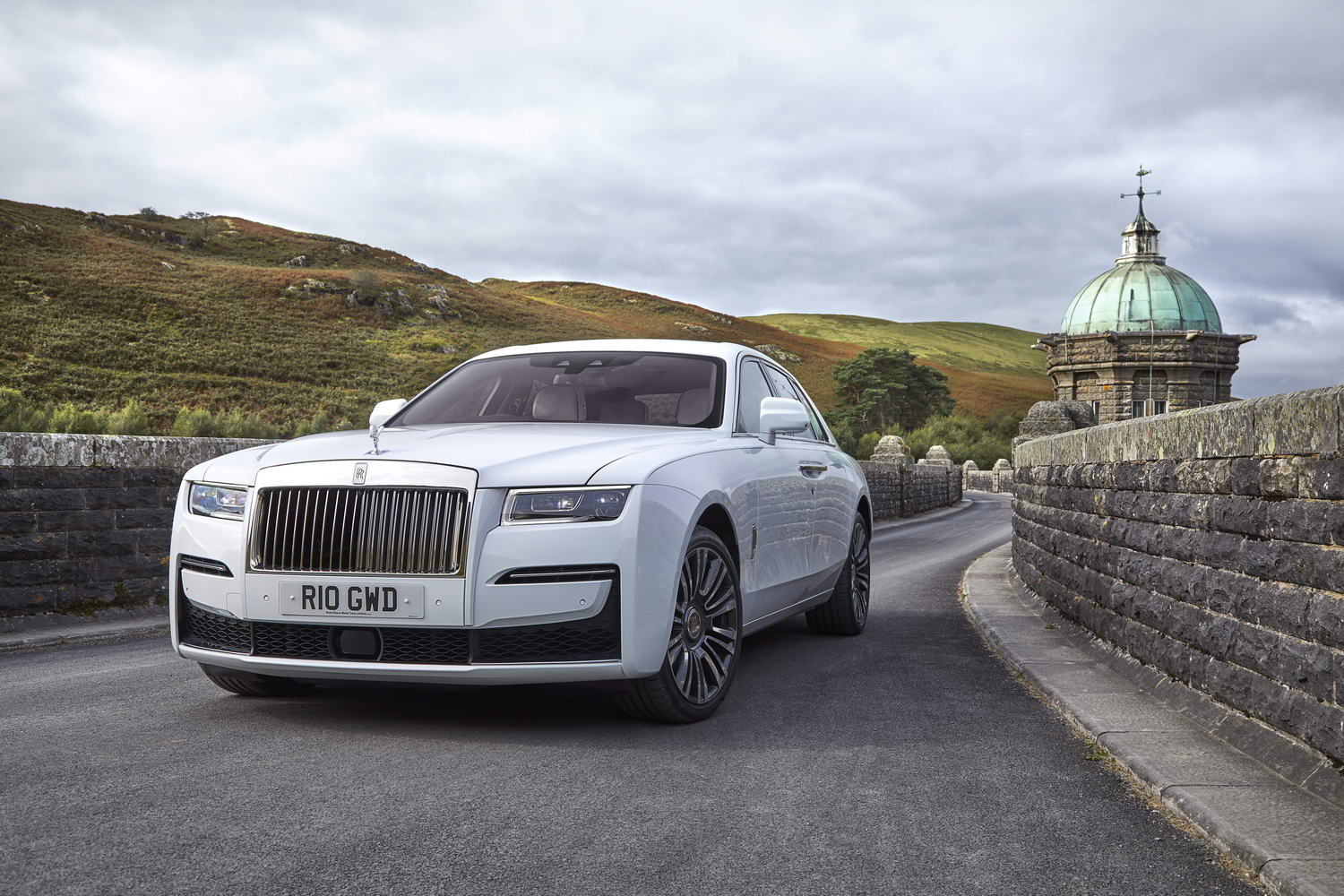 White Rolls Royce Ghost - Rolls Royce Ghost Series II Wedding ...