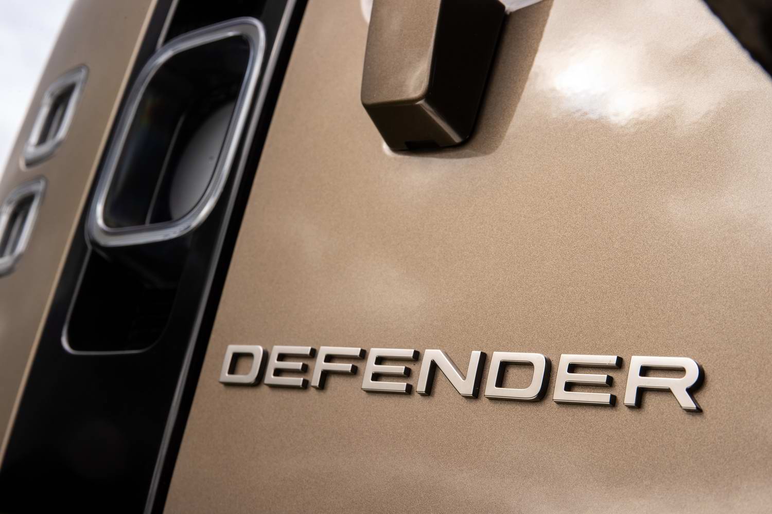 Land Rover Defender 90 X P400 (2021)