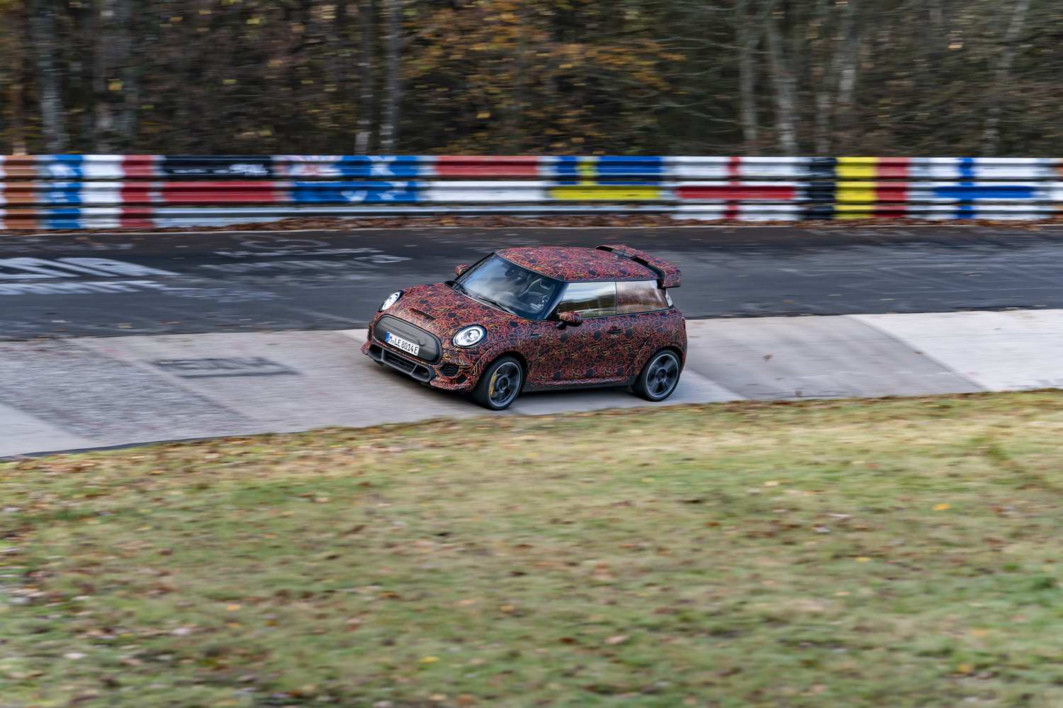 Electric MINI hot hatch incoming