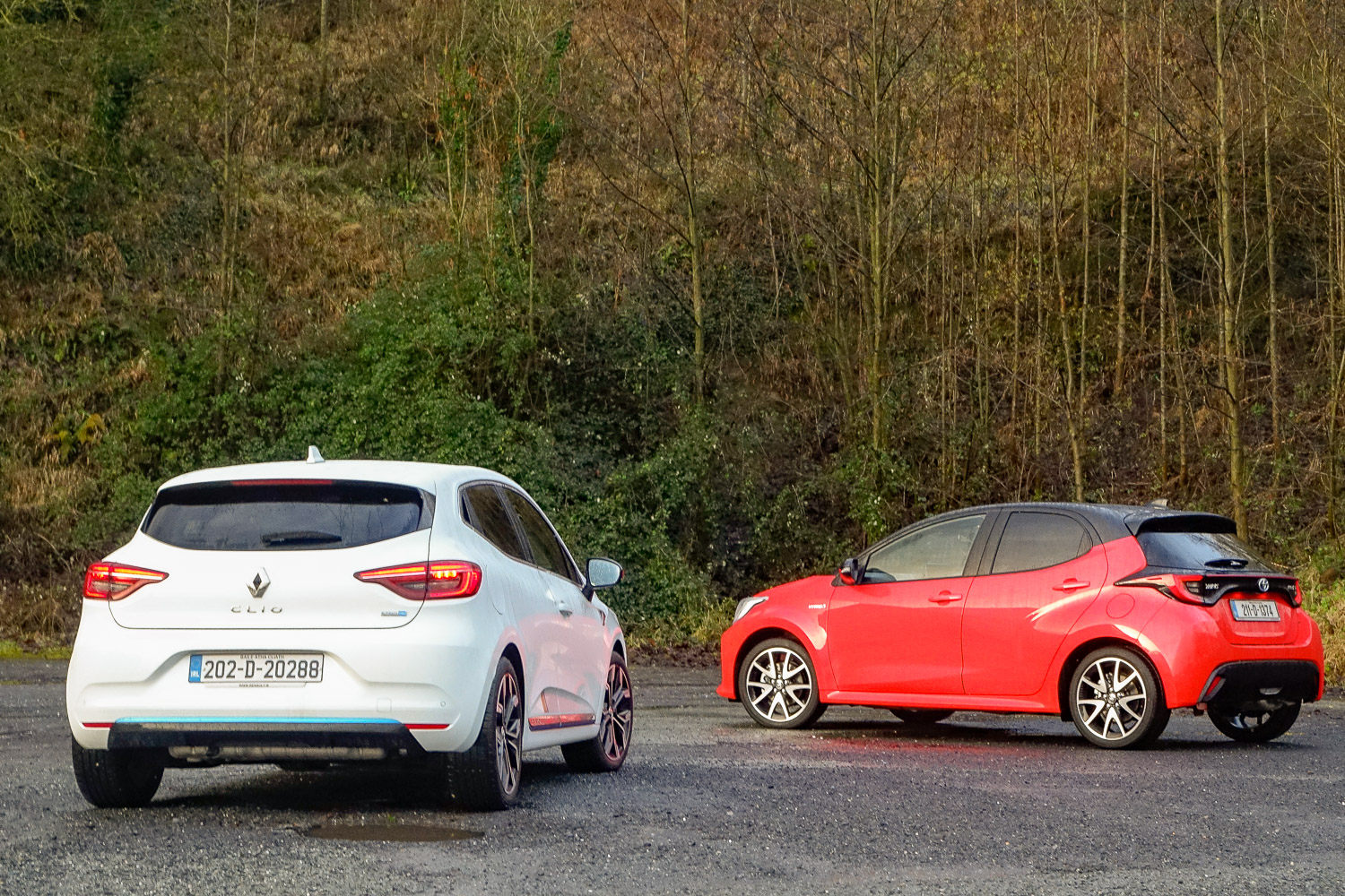 Toyota Yaris Hybrid vs. Renault Clio E-Tech comparison