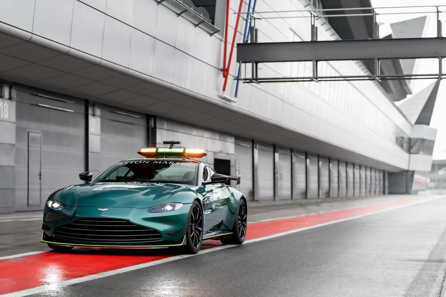 Aston takes over F1 safety and medical car duties