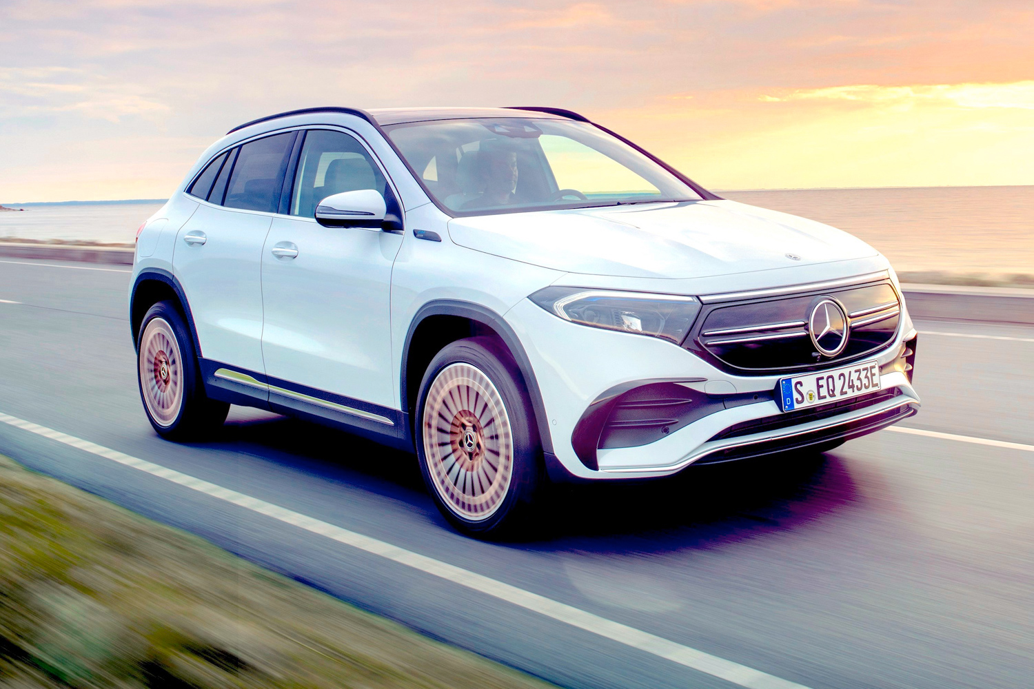 Mercedes EQ кроссовер