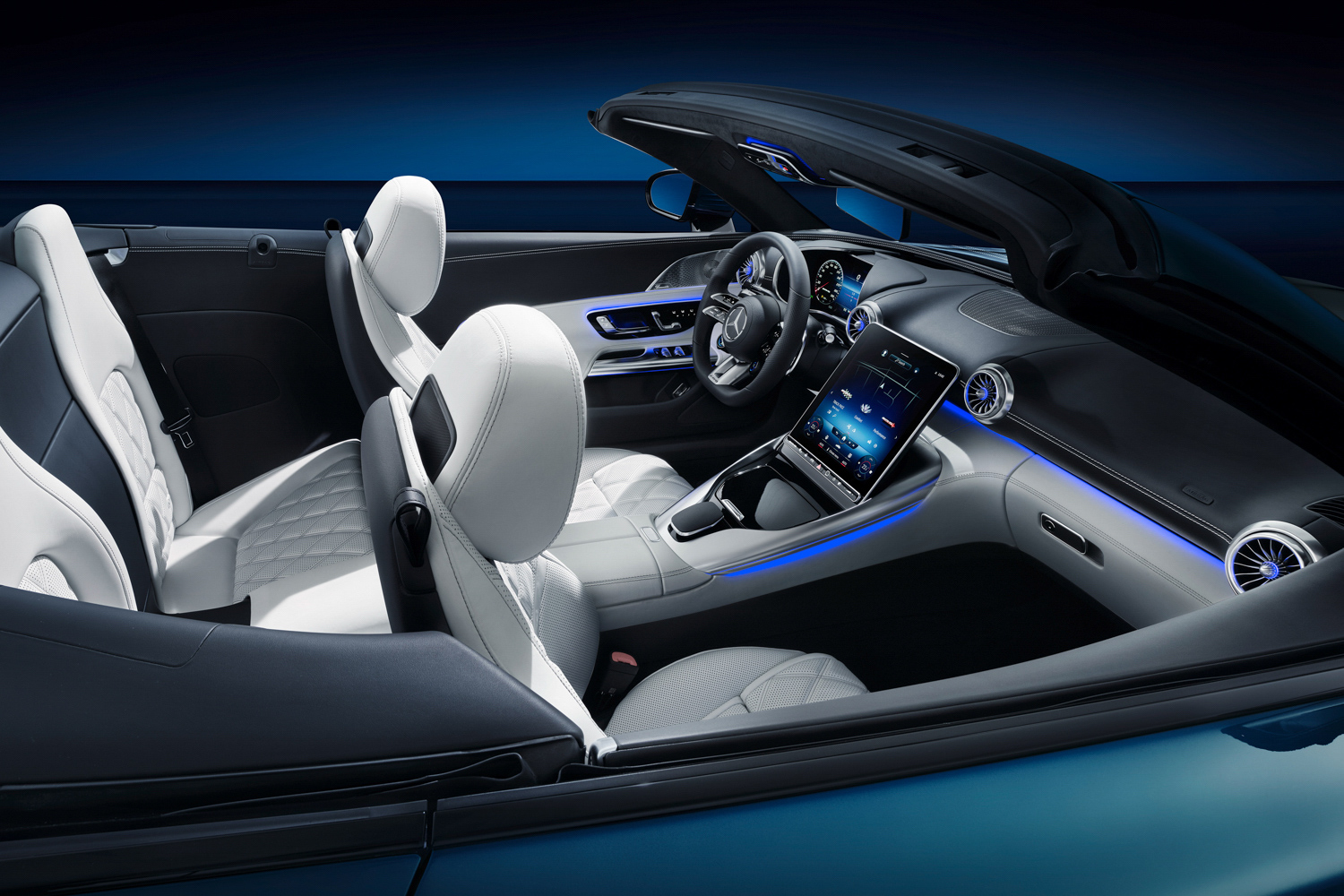 Mercedes shows off new SL interior