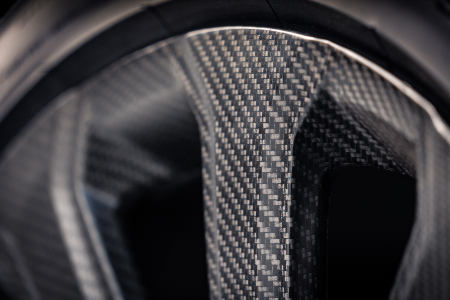 Bentley makes largest carbon wheel on the market