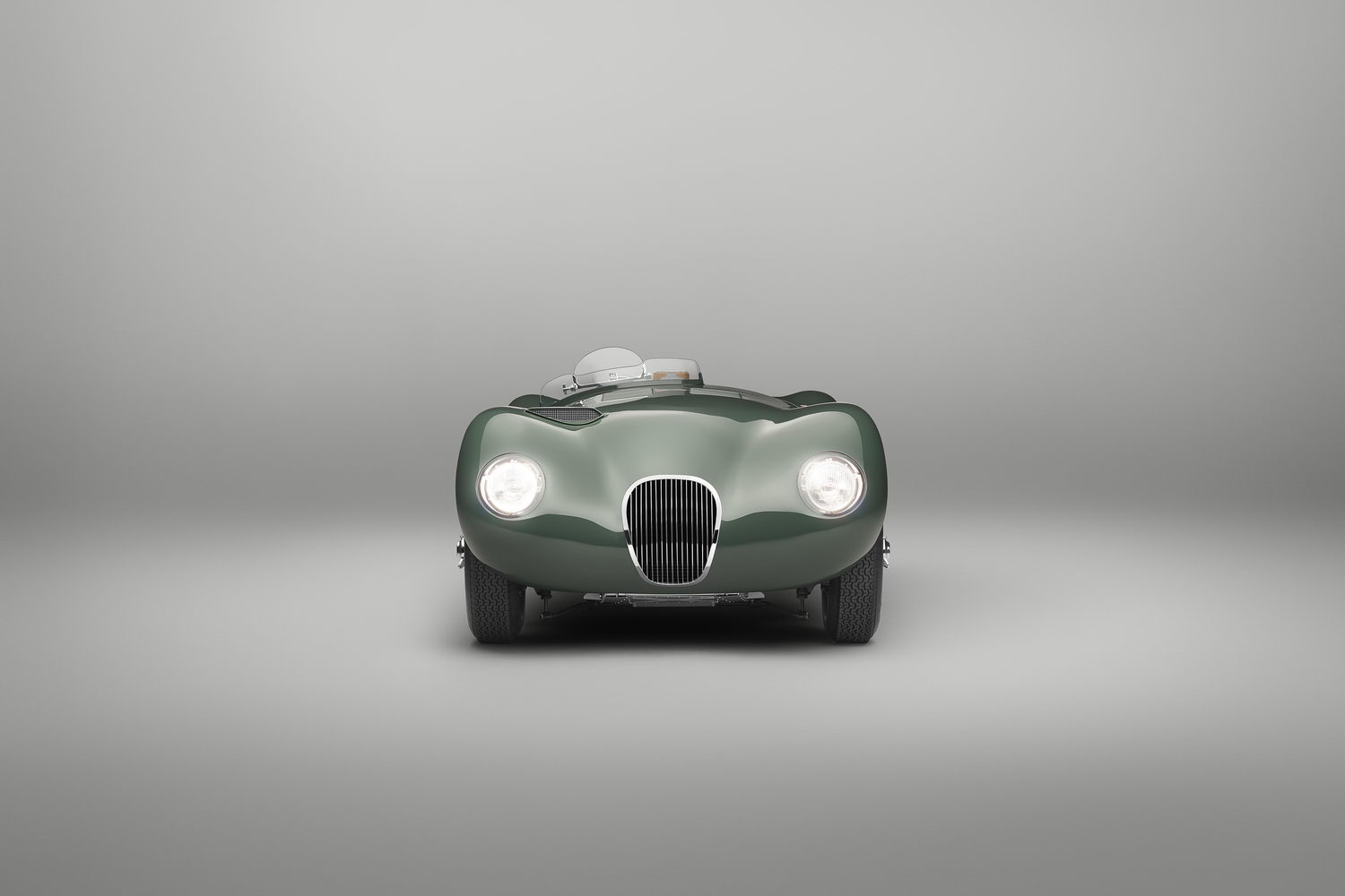 Jaguar recreates its Le Mans C-Type legacy