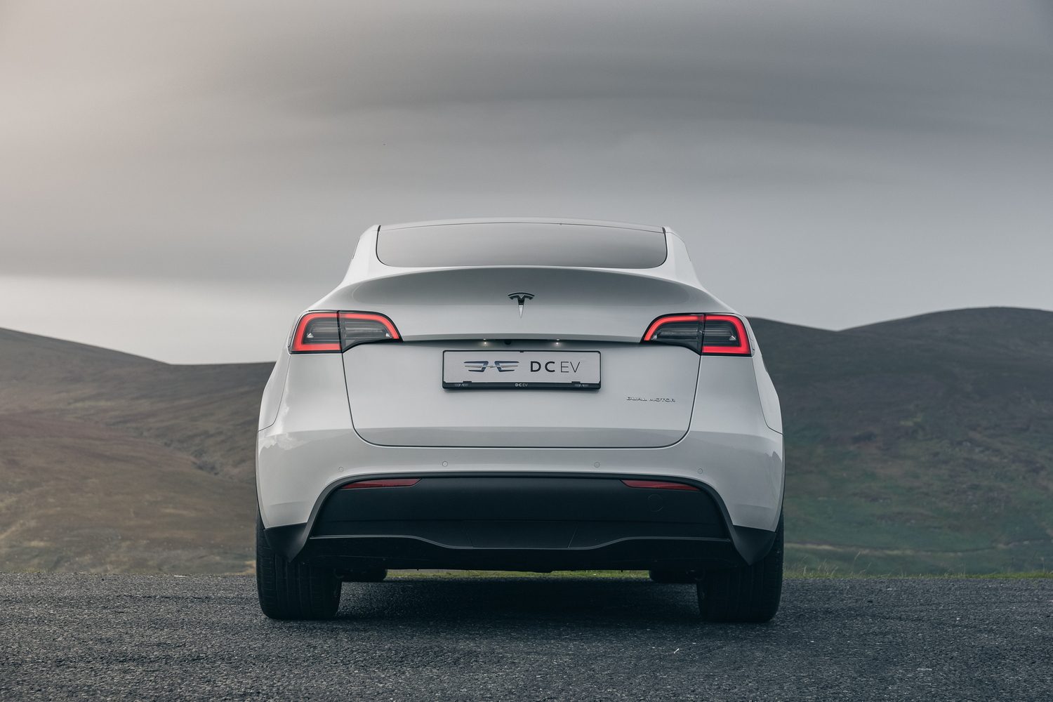 Tesla Model Y Long Range (2022)